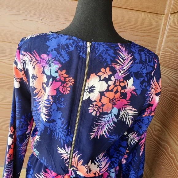 One Clothing Blue Tropical Long Sleeve Romper Size Small - Picture 15 of 16